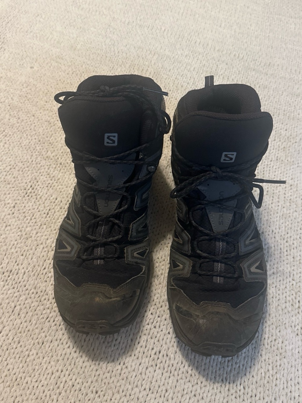 Salomon Black Low-Cut Hiking Shoes